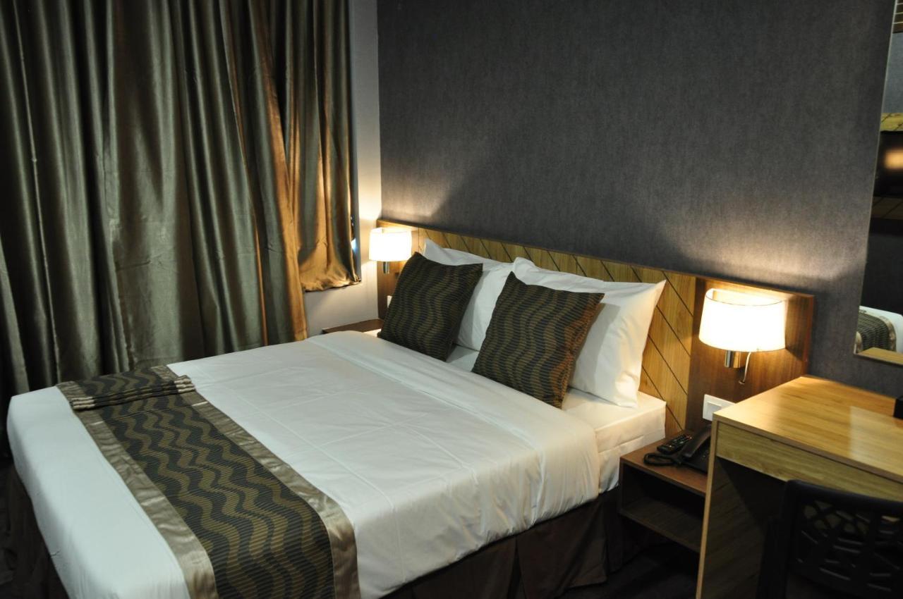 Valya Hotel, Kuala Terengganu Ngoại thất bức ảnh