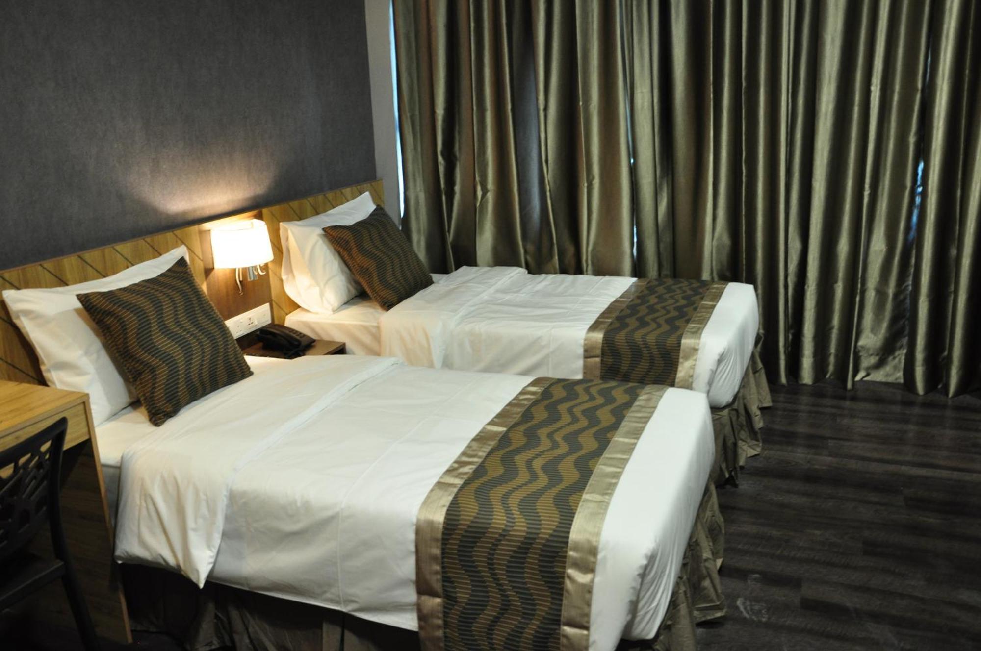 Valya Hotel, Kuala Terengganu Ngoại thất bức ảnh