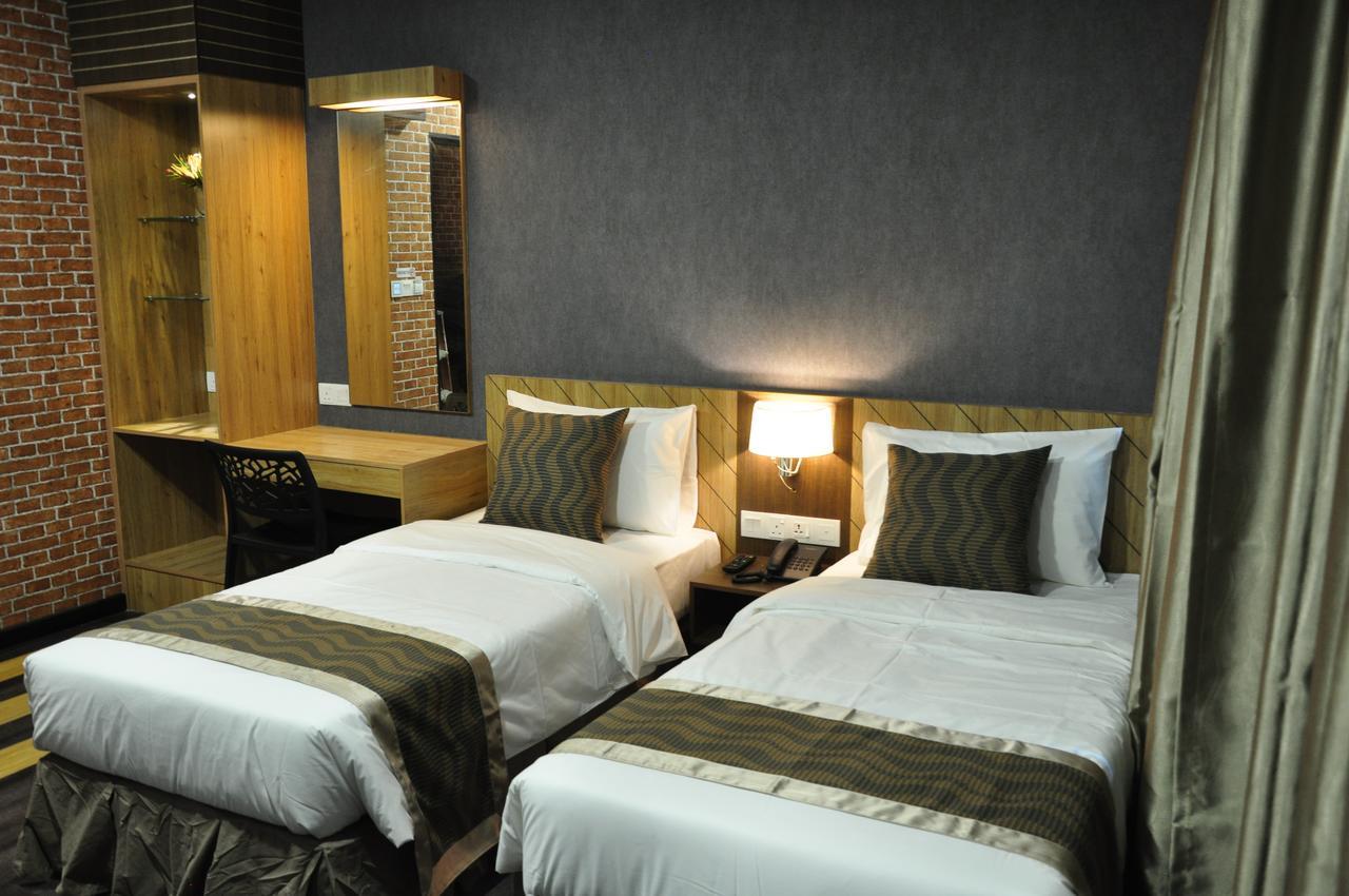 Valya Hotel, Kuala Terengganu Ngoại thất bức ảnh